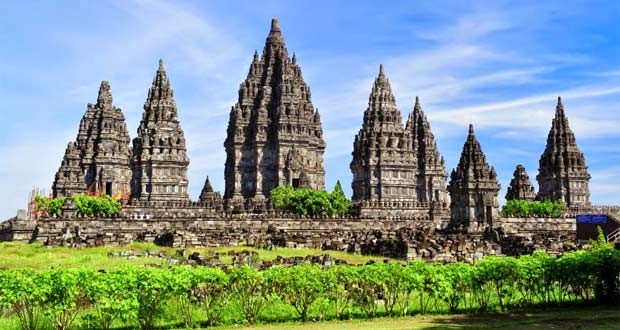 Tempat wisata di Jogja yang wajib dikunjungi Candi Prambanan